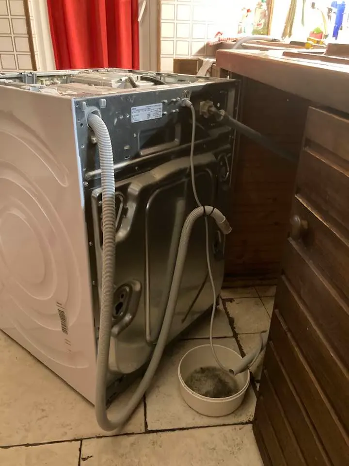 Wasmachine ontstoppen